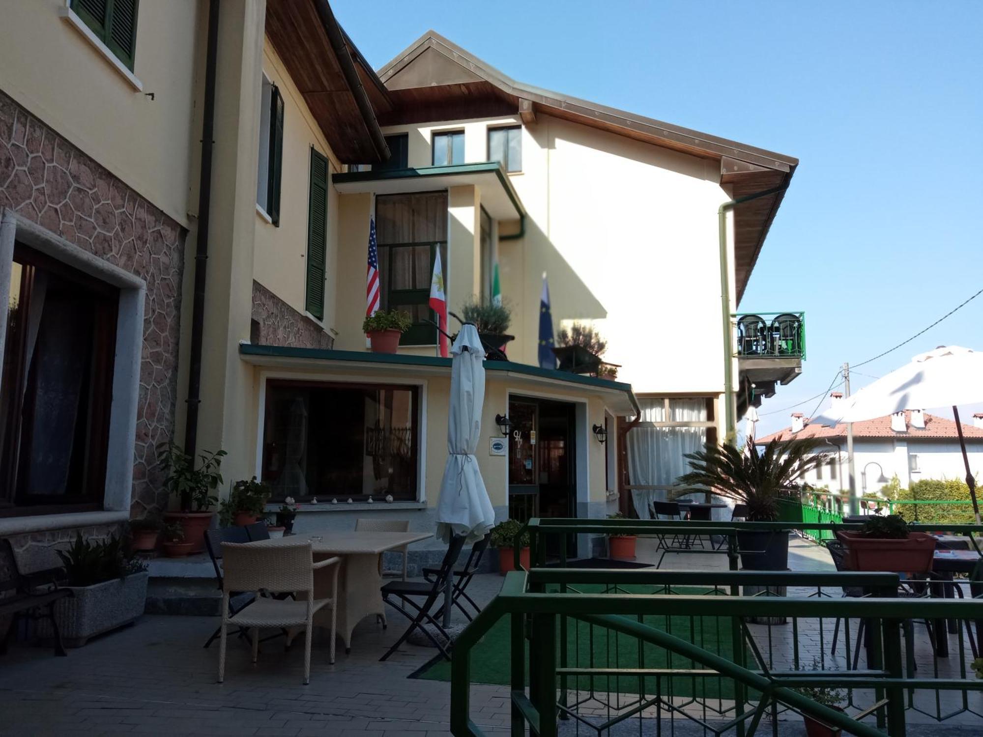 Budget Hotel Vittoria & Ristorante Marzio Bagian luar foto